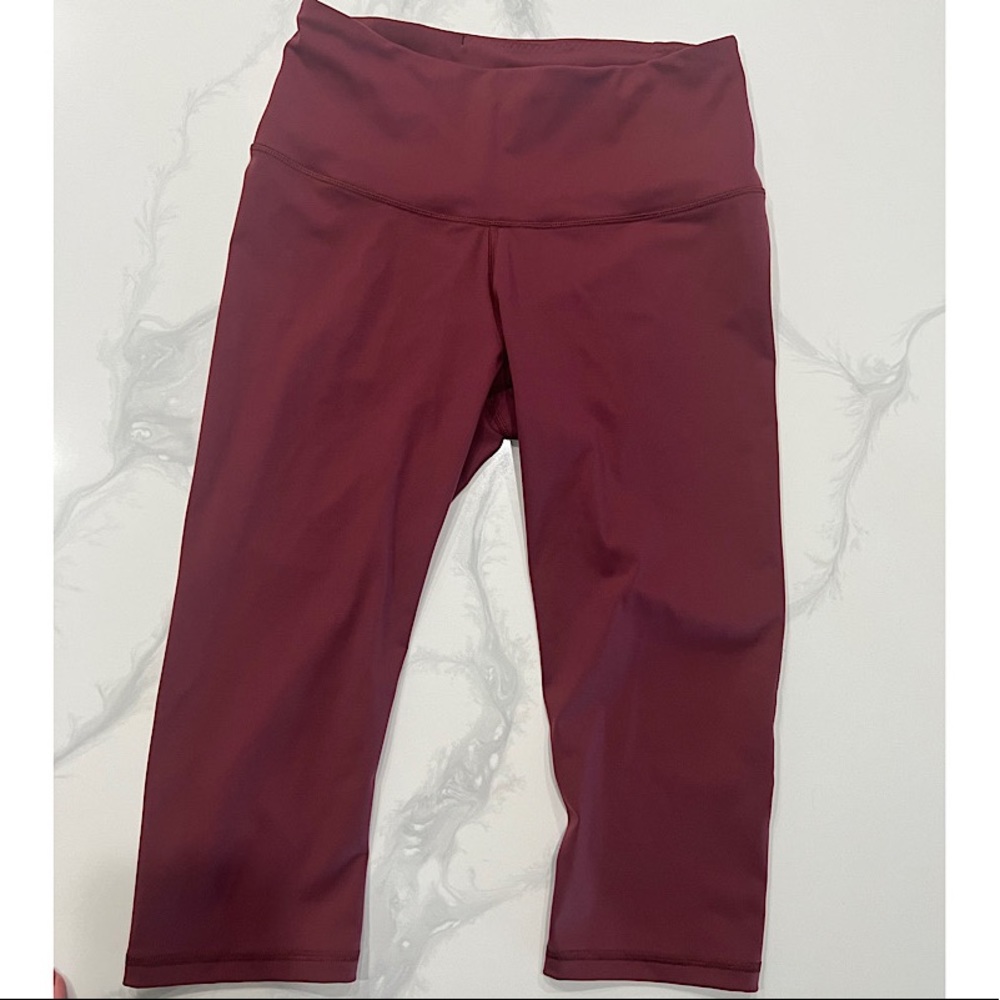Victoria’s Secret Knockout Crops 18”